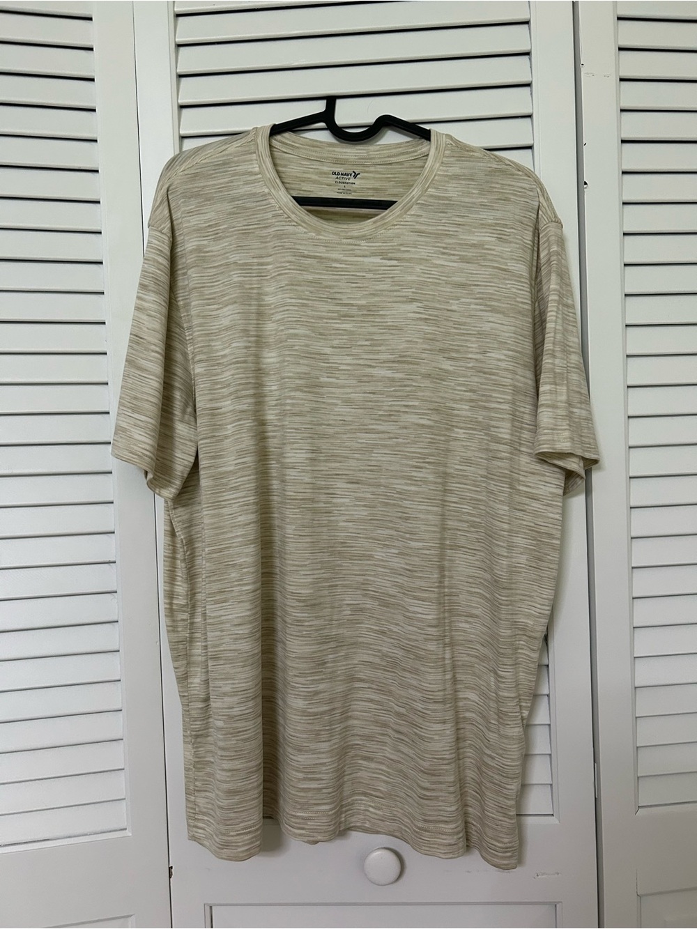 Old Navy Men's Short Sleeve Crew Neck Tee in Light Beige Heather